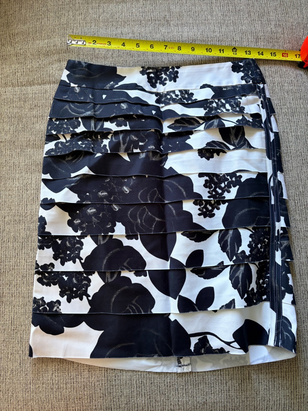 White House Black Market Black and White Floral Tiered Pencil Skirt